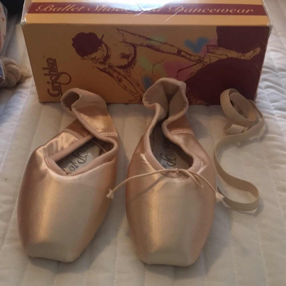 Pointe shoes